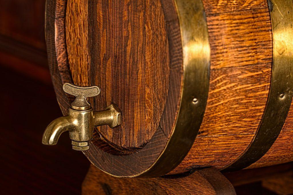 Ideas para eventos Oktoberfest: Enseñe a sus alumnos las antiguas artes de la elaboración de cerveza.